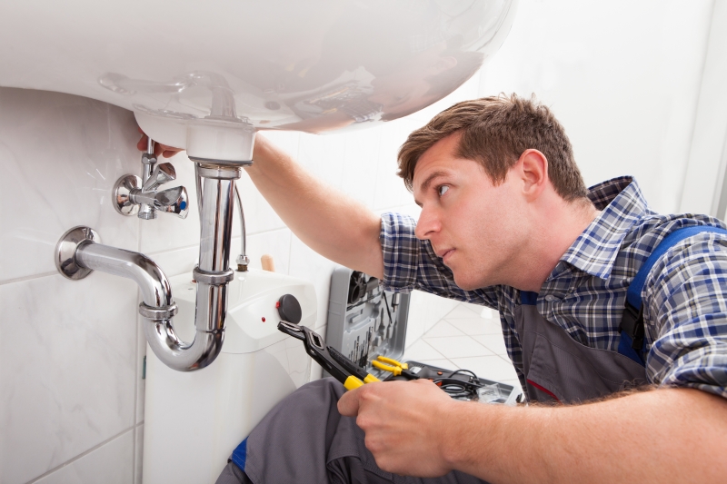 Fast Fix Plumbers team ready to help in Camberwell